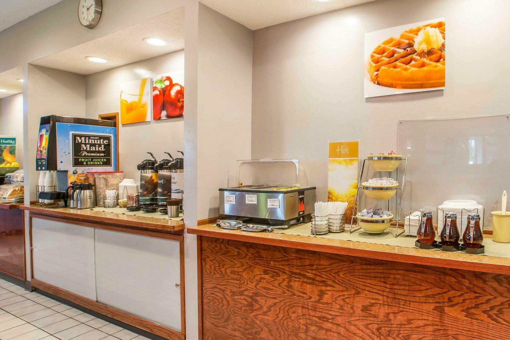 Quality Inn Schenectady - Albany Экстерьер фото