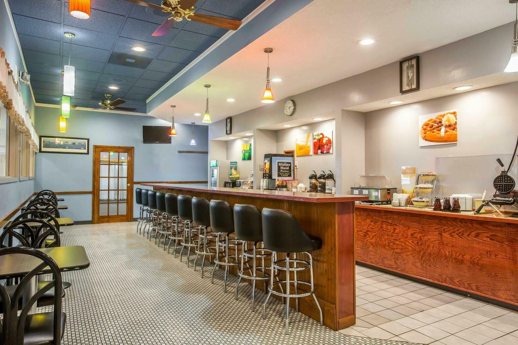 Quality Inn Schenectady - Albany Экстерьер фото