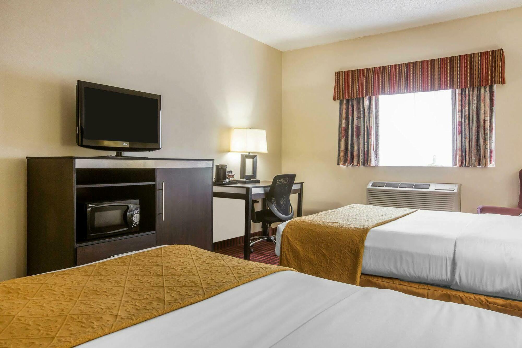 Quality Inn Schenectady - Albany Экстерьер фото